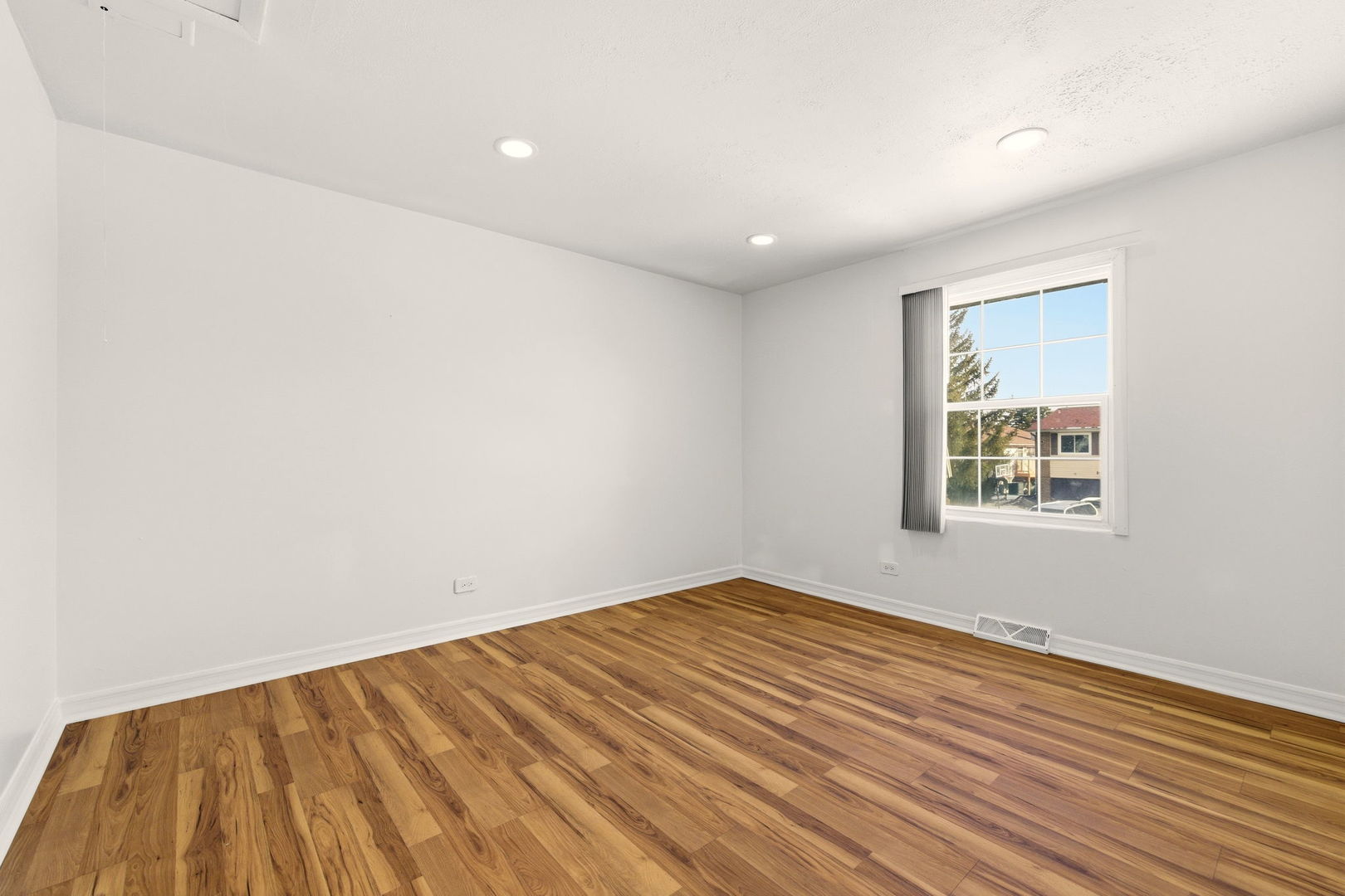 1432 Mitchell Trail Elk Grove Village, IL 60007 - Photo 20 of 34