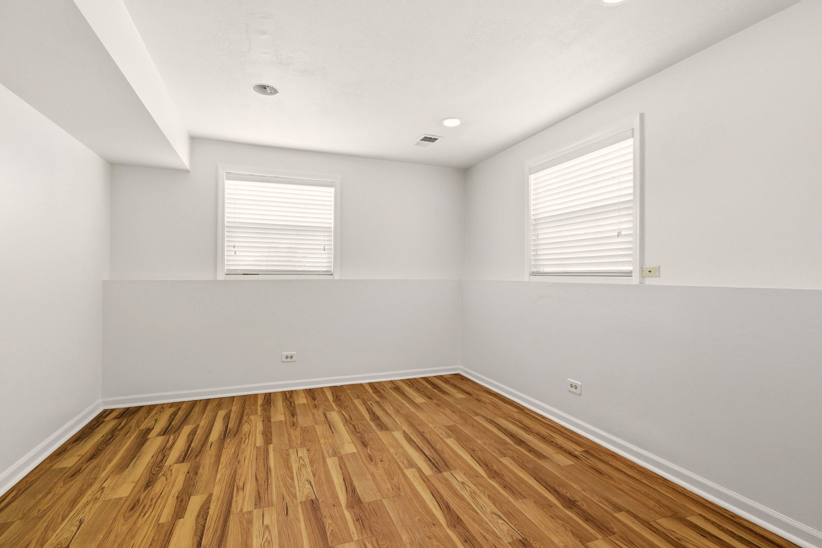 1432 Mitchell Trail Elk Grove Village, IL 60007 - Photo 25 of 34