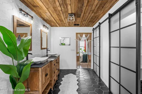 $489,900 | 2013 Sorento Circle, Melbourne, FL 32904