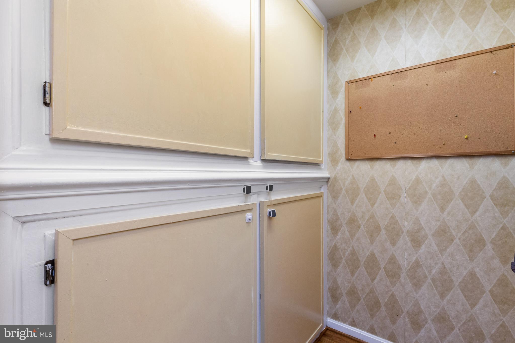 13080 Pershing Drive Manassas, VA 20112 - Photo 26 of 56 Additional pantry off the eat-in kitchen