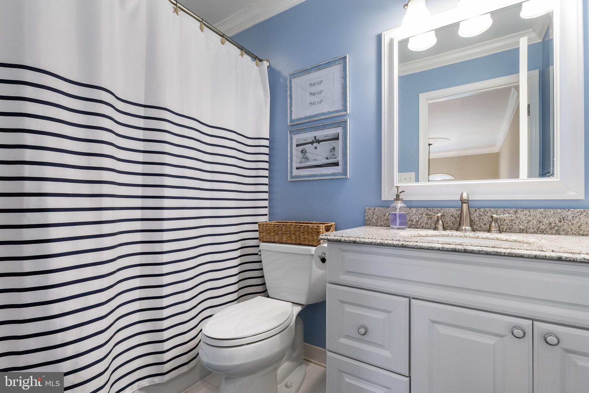 13080 Pershing Drive Manassas, VA 20112 - Photo 41 of 56 Upper level full bath