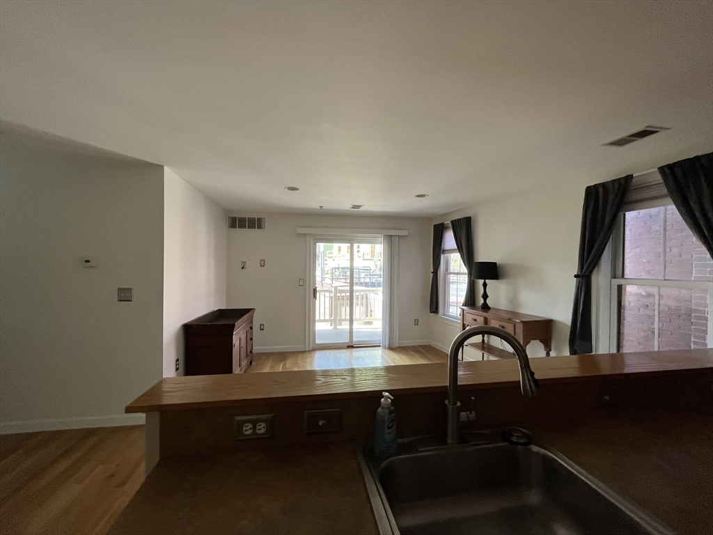 75 Main Street, Unit 104 Amesbury, MA 01913 - Photo 9 of 9