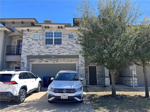 $2,400 | 3531 Summerway Drive, College Station, TX 77845