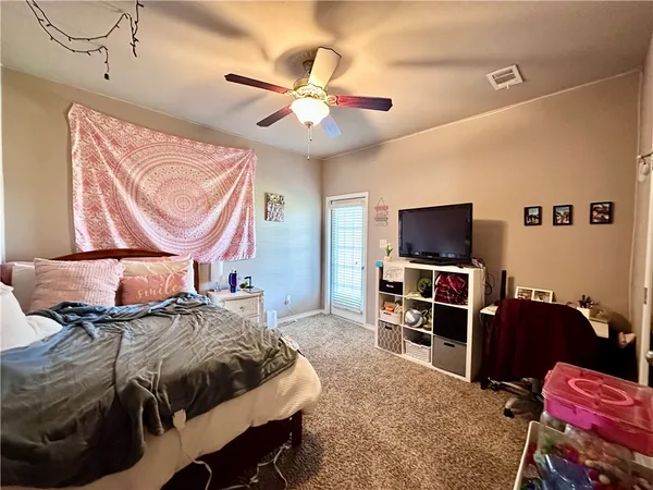 $2,400 | 3531 Summerway Drive, College Station, TX 77845