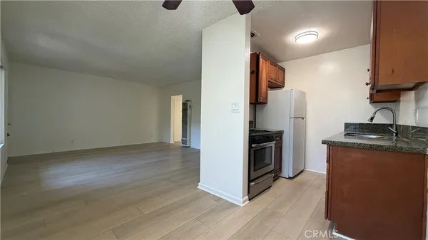 $2,000 | 866 West El Repetto Drive, Unit B, Monterey Park, CA 91754