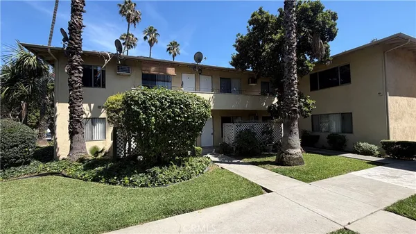 $2,000 | 866 West El Repetto Drive, Unit B, Monterey Park, CA 91754