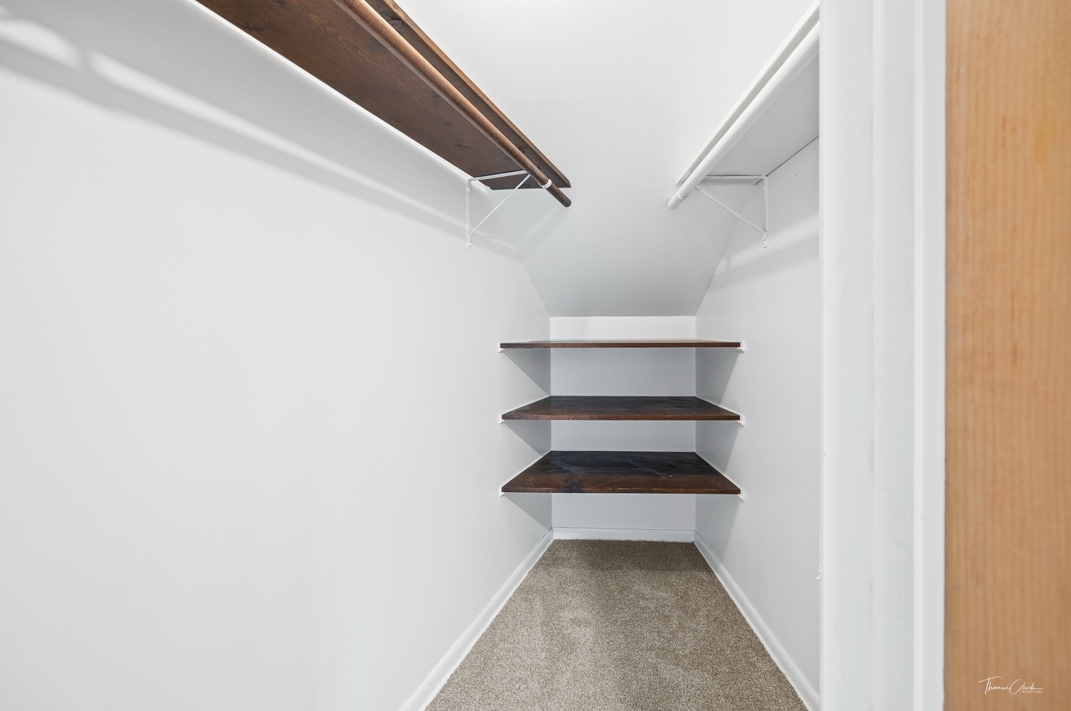 853 Cramer Court Willowbrook, IL 60527 - Photo 28 of 32 a view of rack