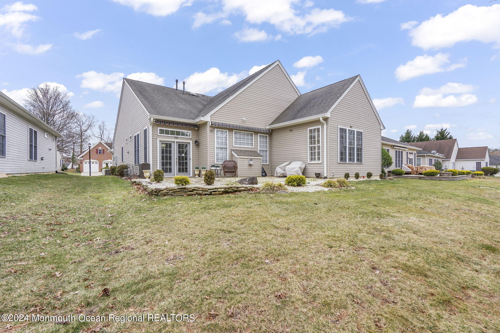 32 Inverness Lane Jackson, NJ 08527 - Photo 4 of 44 Rear