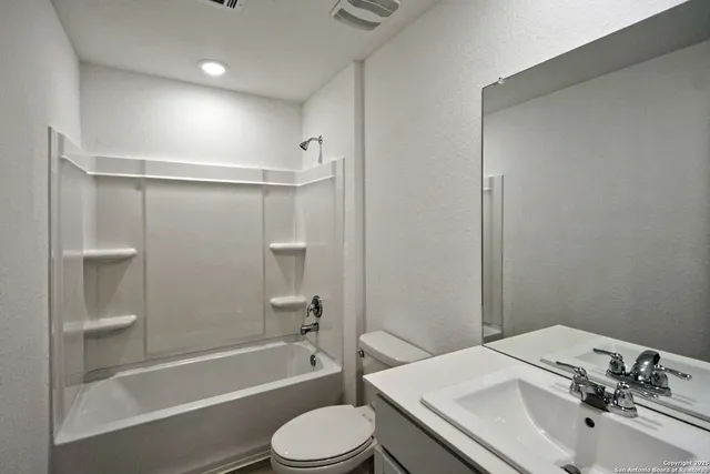 $1,495 | 768 Grey Dove Trail, New Braunfels, TX 78132