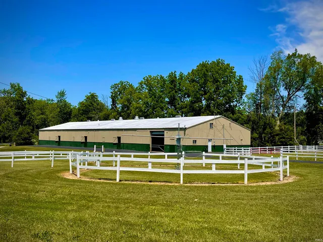 $1,250,000 | 591 East 400th Street South, Kokomo, IN 46902