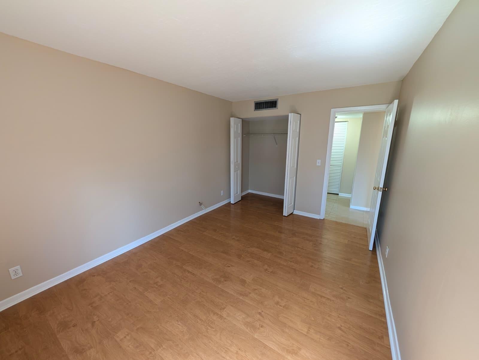 150 Pineview Road, Unit E6 Jupiter, FL 33469 - Photo 9 of 23 WhatsApp Image 2026-05-21 at 10.11.23 AM