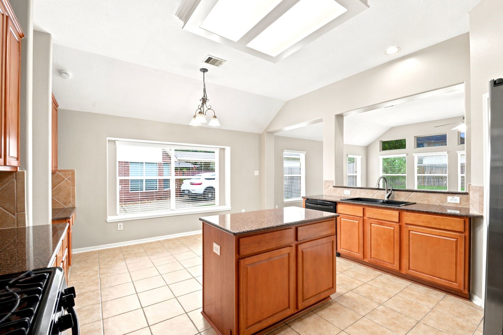 24815 Corbin Gate Drive Spring, TX 77389 - Photo 11 of 30