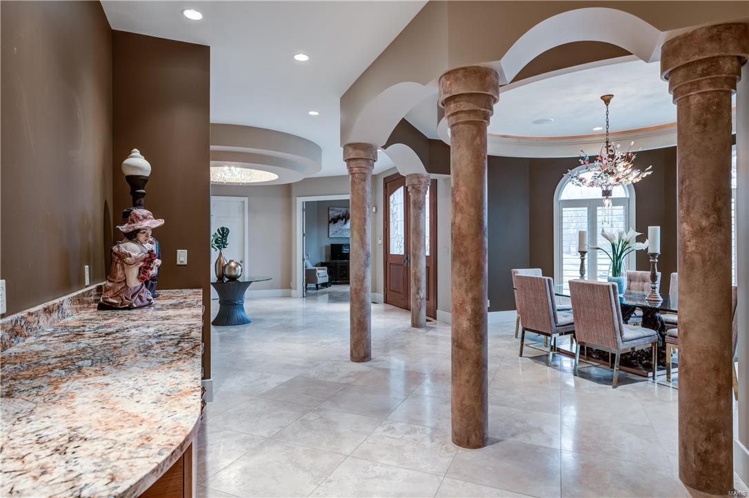 45 Lynnbrook Road St. Louis, MO 63131 - Photo 13 of 92