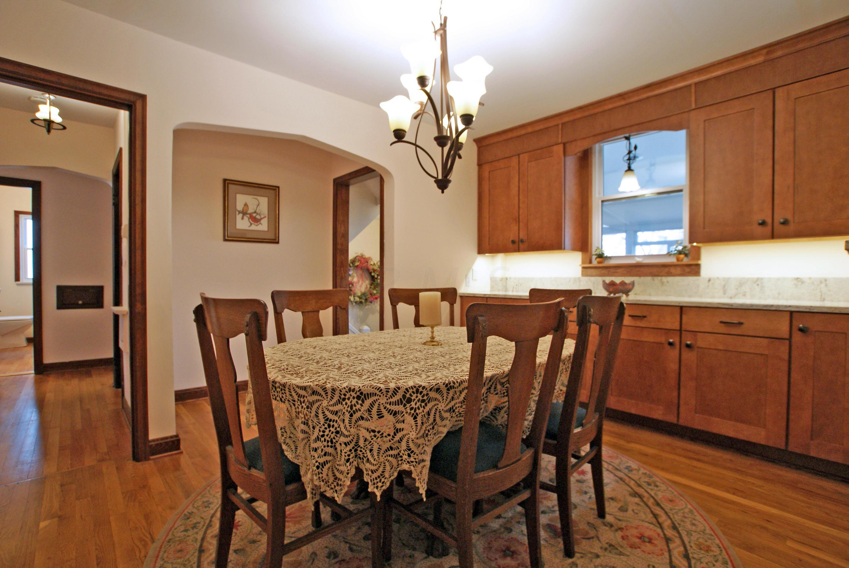 374 Chatham Road Columbus, OH 43214 - Photo 13 of 44 Gallery Image 13