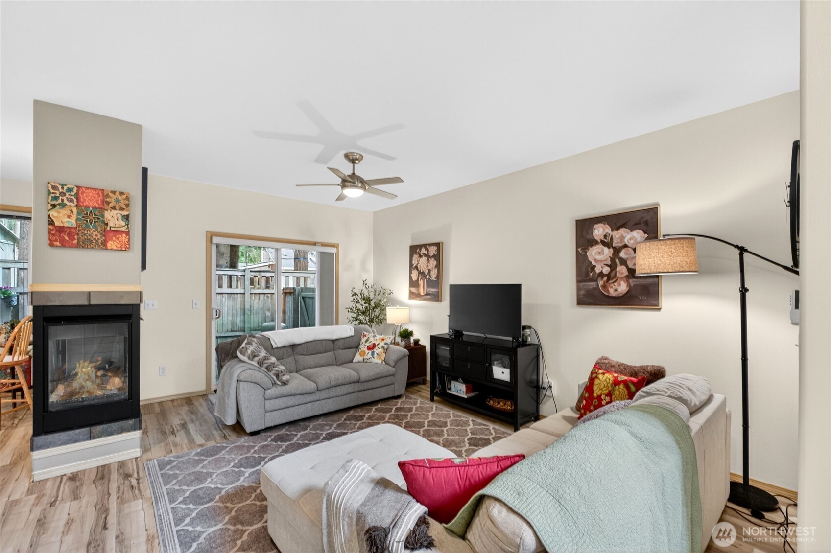 16614 Southeast 256th Street, Unit E2 Covington, WA 98042 - Photo 5 of 27