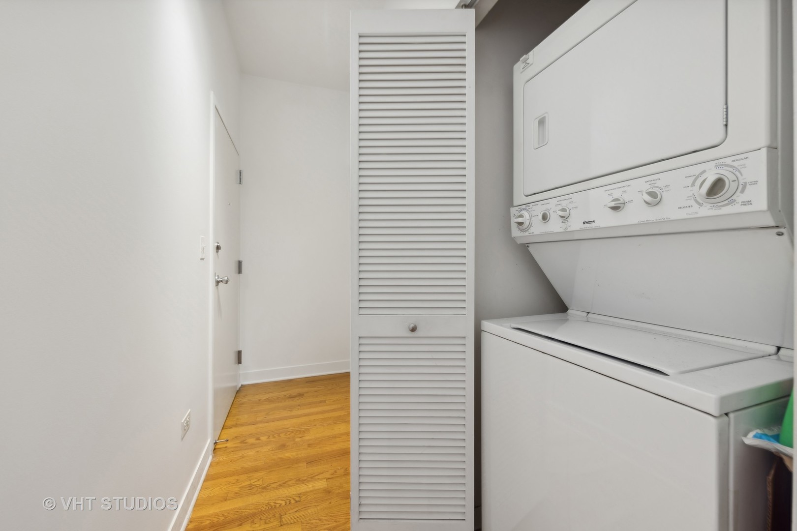 765 West 15th Street, Unit 309 Chicago, IL 60607 - Photo 12 of 14 a view of utility room