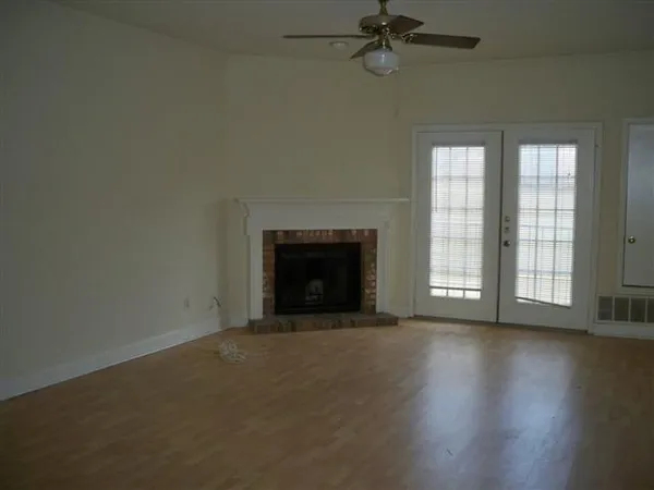 $1,395 | 2100 San Gabriel Street, Unit 102, Austin, TX 78705