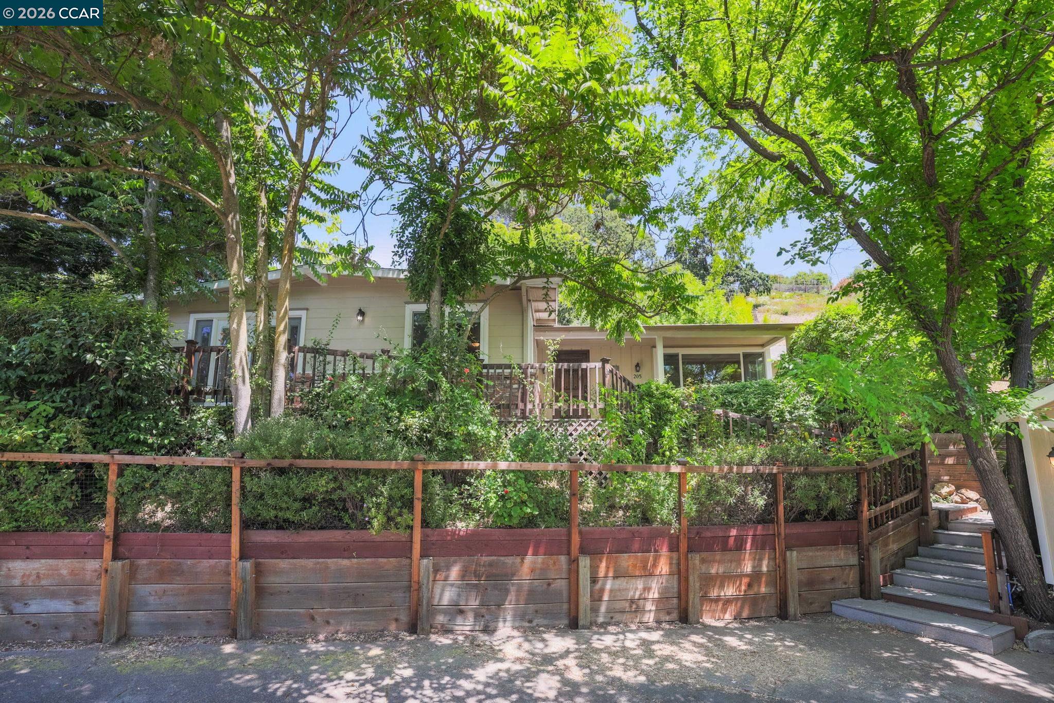 205 Summit Road Walnut Creek, CA 94598 - Photo 2 of 55