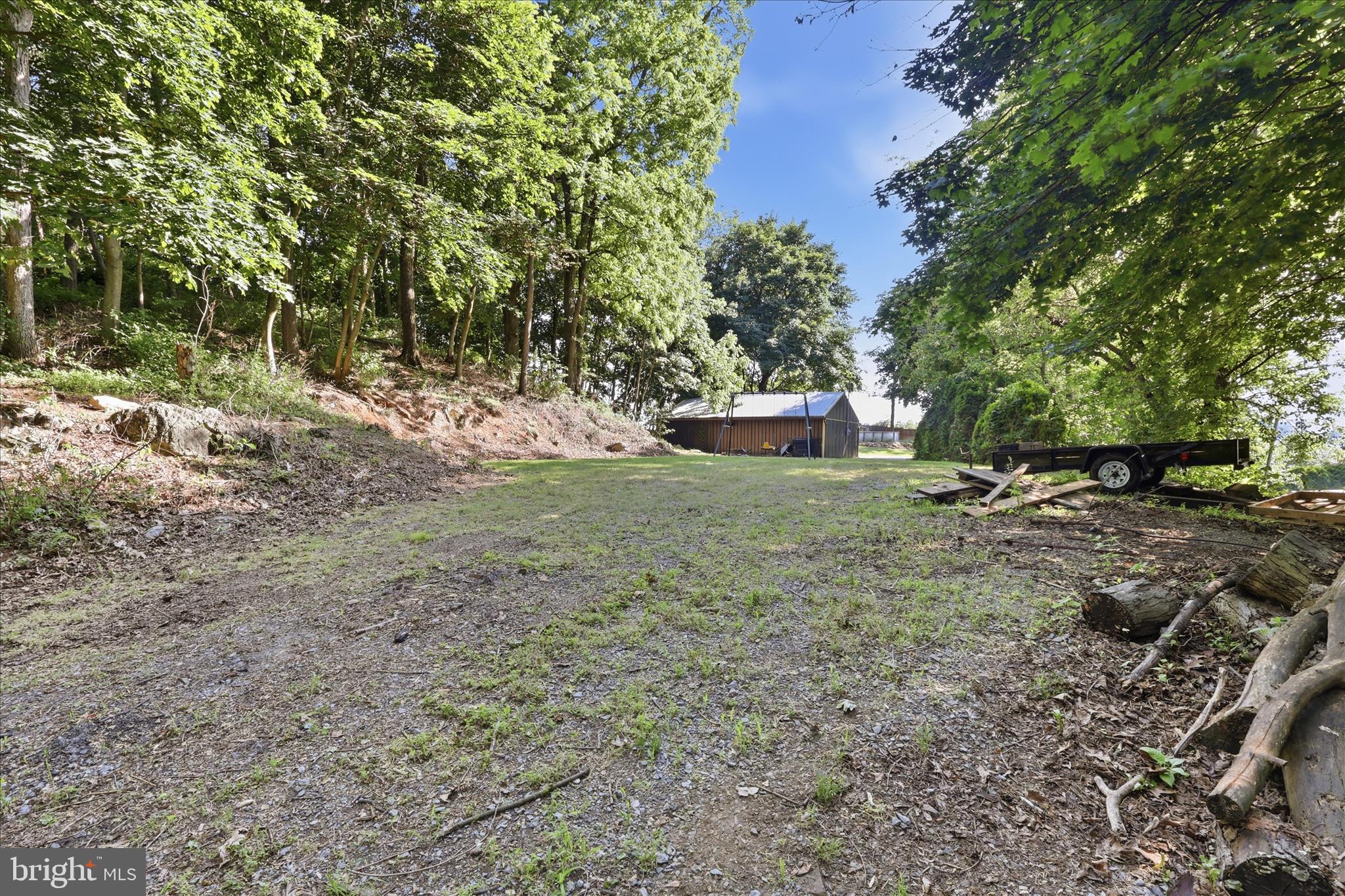 1756 Newcomer Road Chambersburg, PA 17202 - Photo 35 of 43 Yard