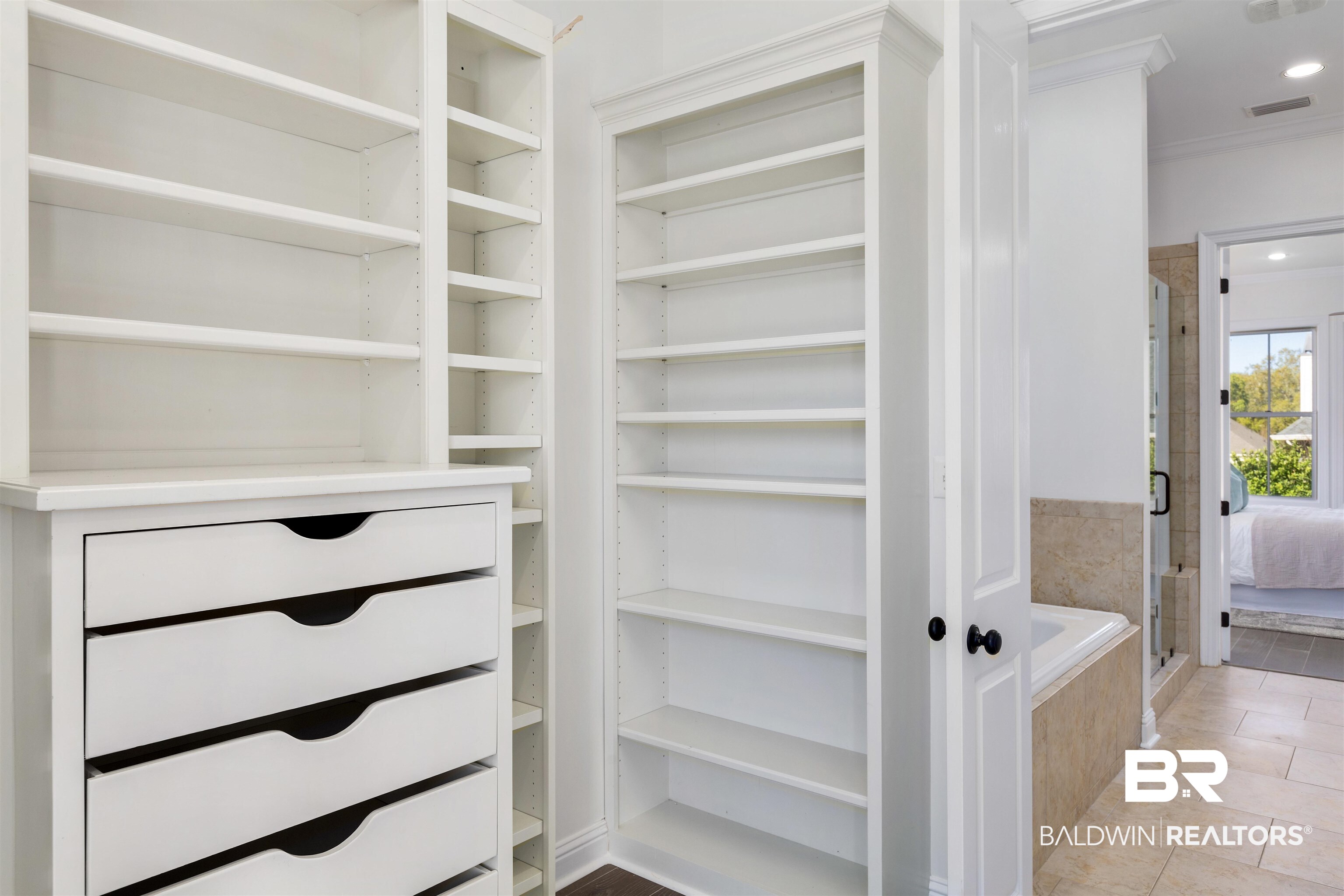 17407 Seldon Street Fairhope, AL 36532 - Photo 17 of 33 Primary Closet