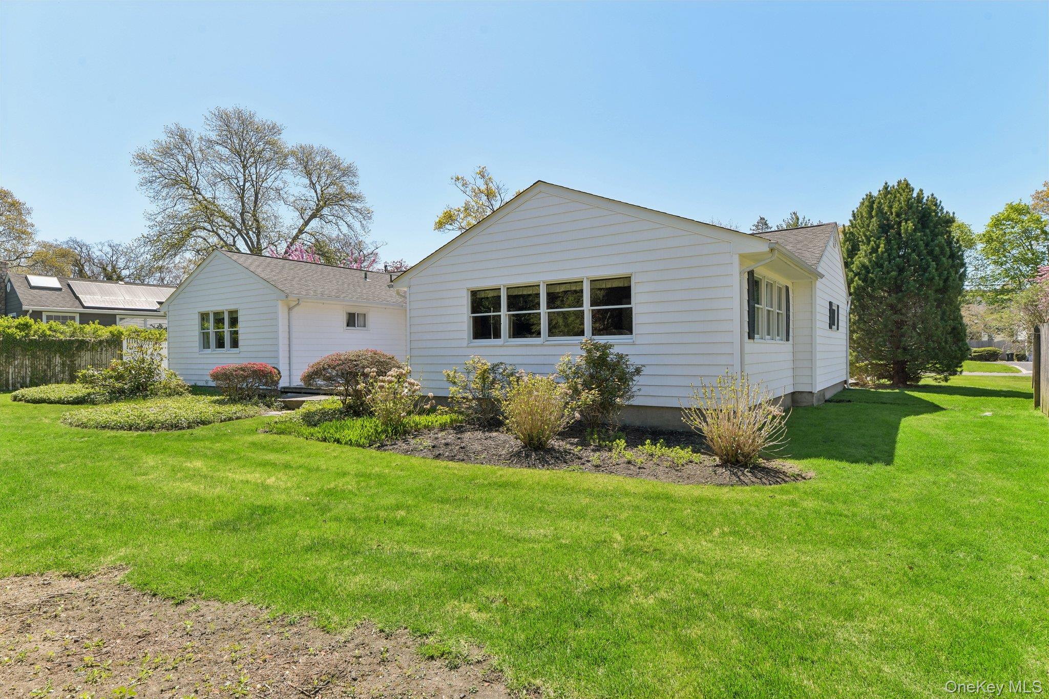 39 Shebar Drive Islip, NY 11751 - Photo 30 of 31