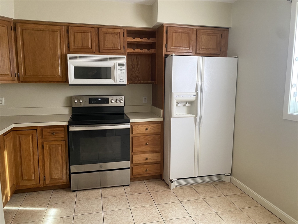 330 Sunderland Road, Unit 26 Worcester, MA 01604 - Photo 5 of 20