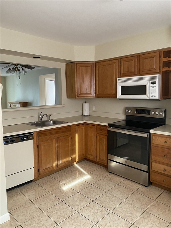 330 Sunderland Road, Unit 26 Worcester, MA 01604 - Photo 6 of 20