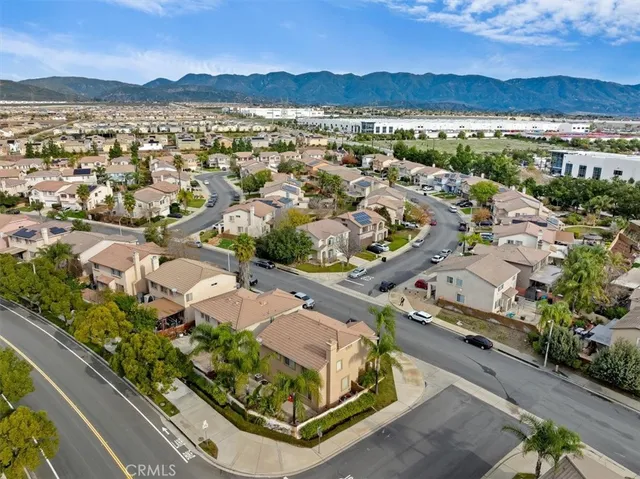 $700,000 | 5814 Pine Valley Drive, Fontana, CA 92336