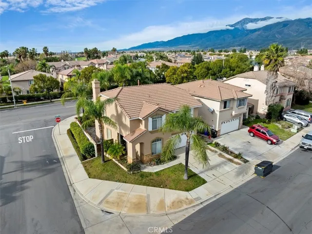 $700,000 | 5814 Pine Valley Drive, Fontana, CA 92336