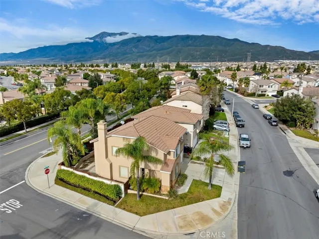 $700,000 | 5814 Pine Valley Drive, Fontana, CA 92336