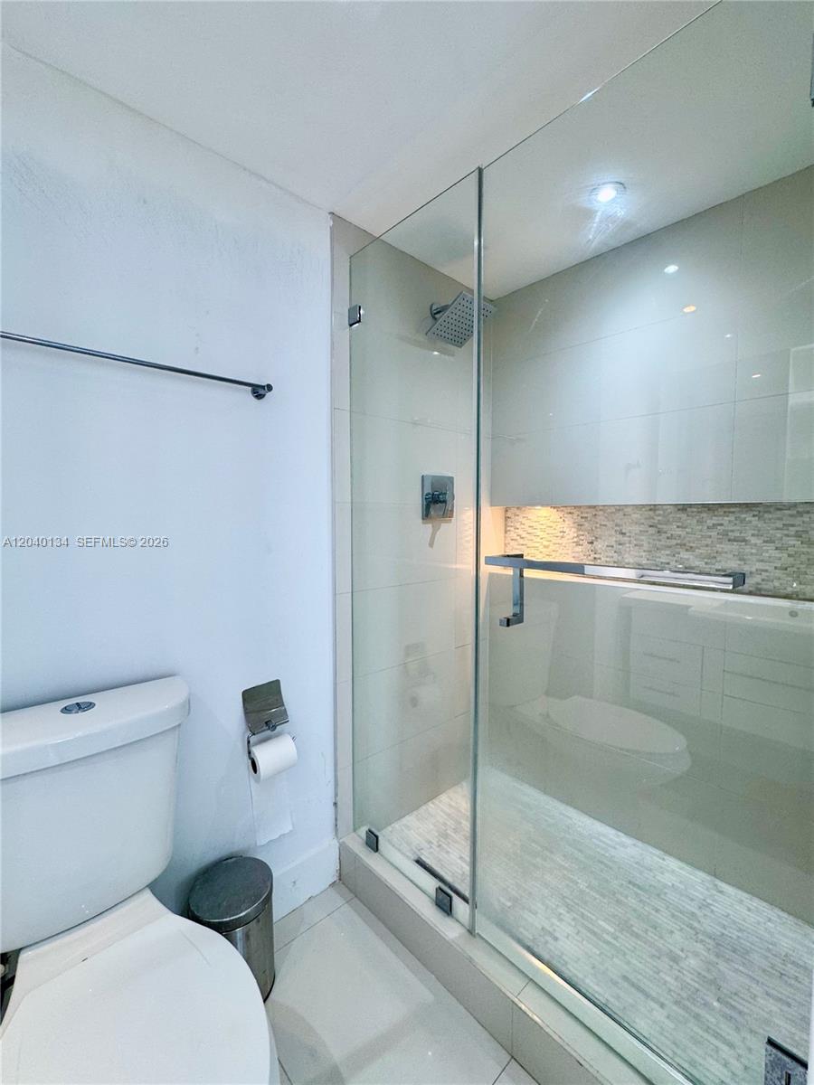 200 Southeast 15th Road, Unit 9I Miami, FL 33129 - Photo 18 of 38