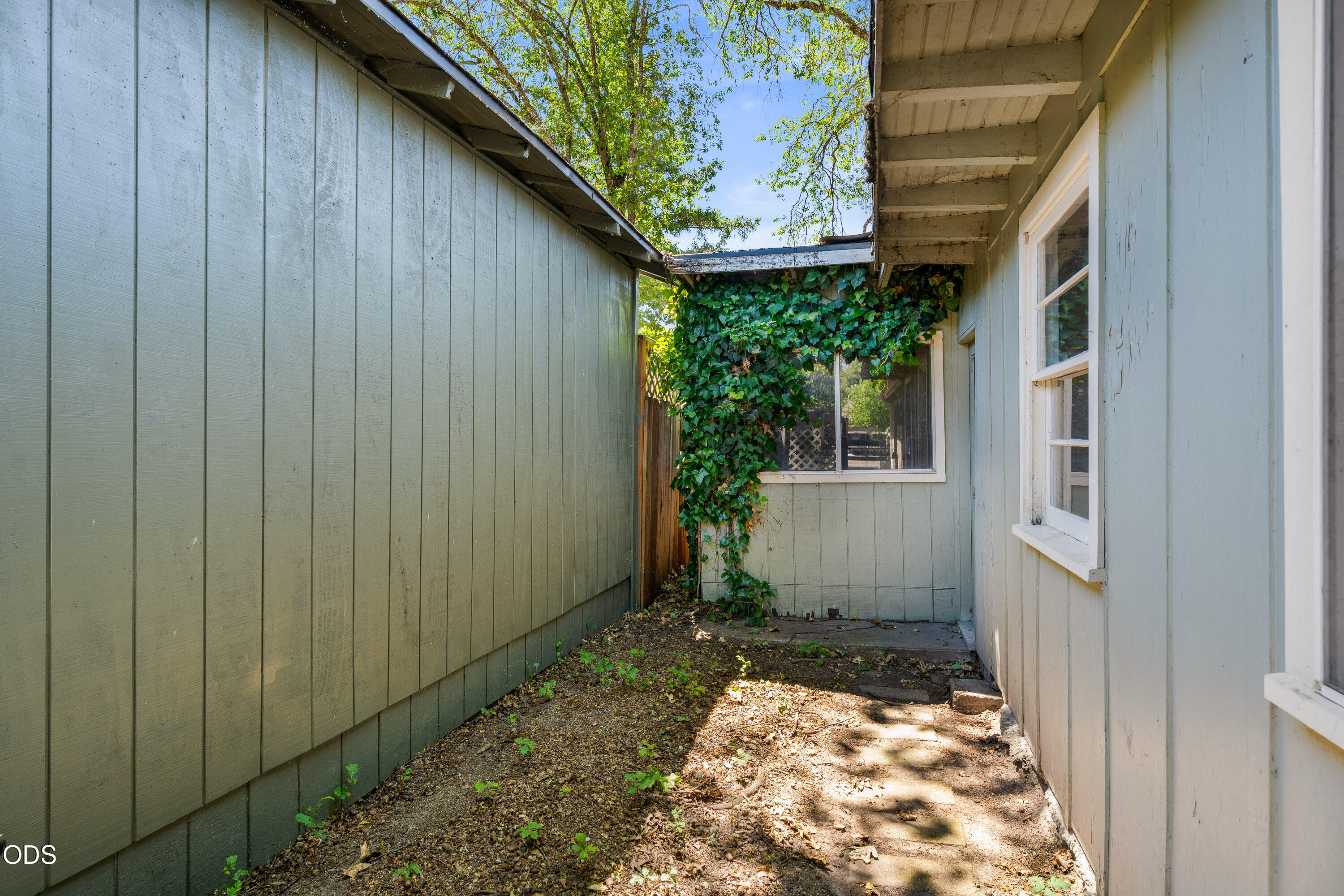1711 Southwest J Street Grants Pass, OR 97526 - Photo 15 of 18