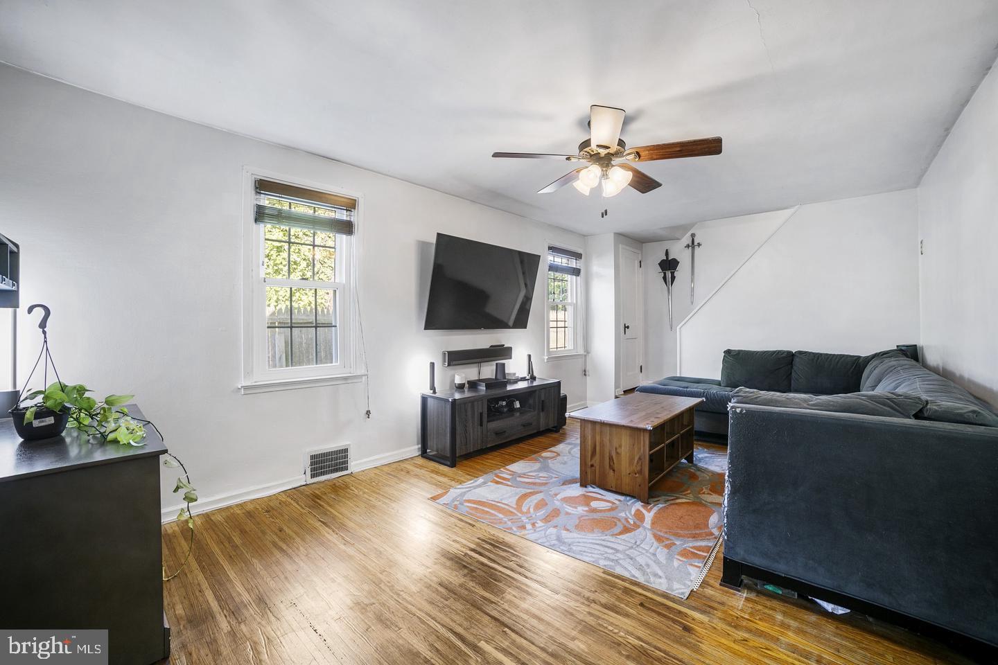 608 North Manoa Road Havertown, PA 19083 - Photo 3 of 22