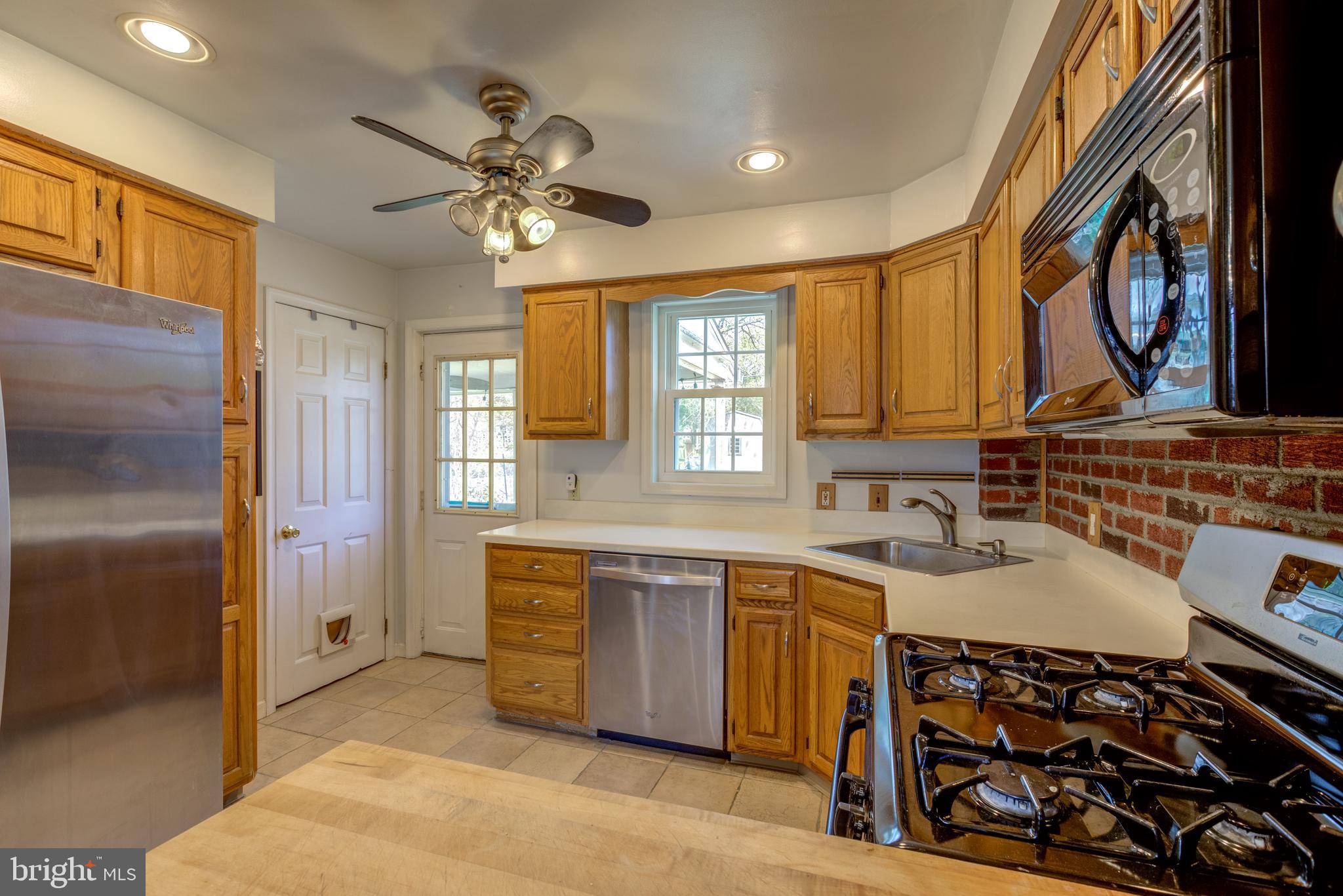 608 North Manoa Road Havertown, PA 19083 - Photo 8 of 22
