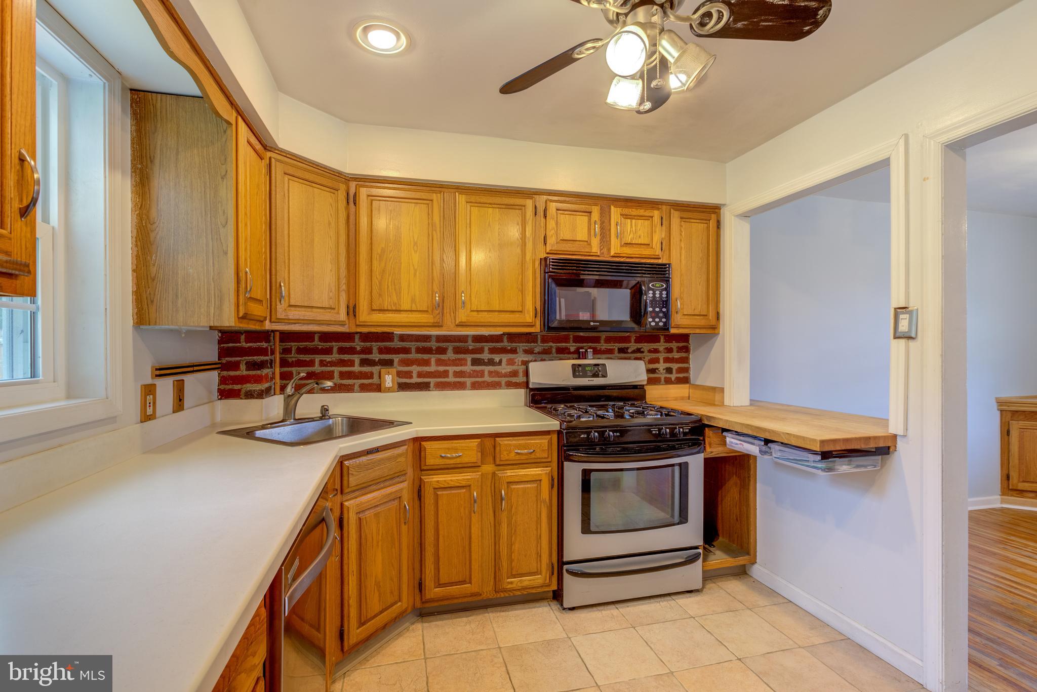 608 North Manoa Road Havertown, PA 19083 - Photo 9 of 22