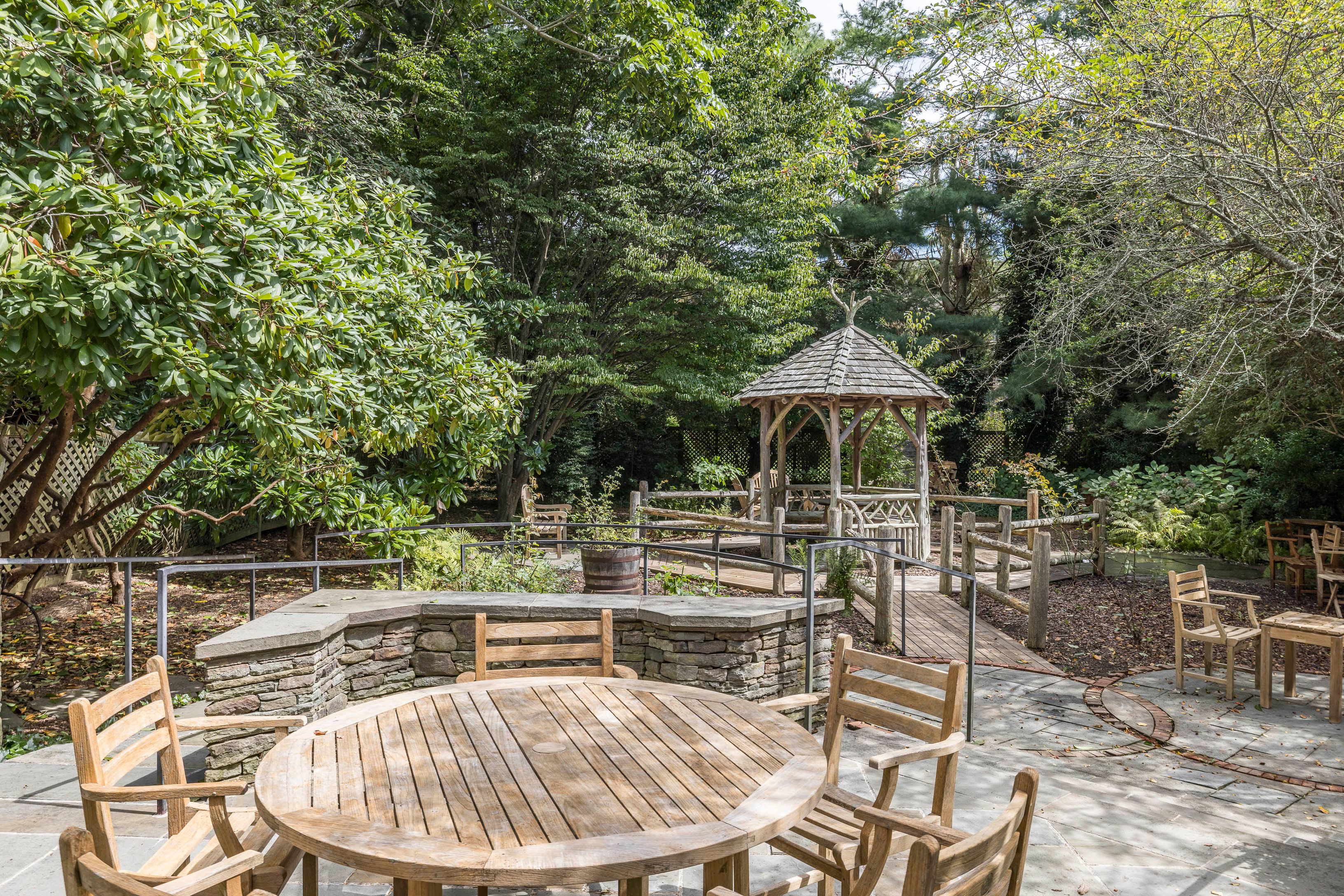 26 Cooper Lane East Hampton, NY 11937 - Photo 14 of 15