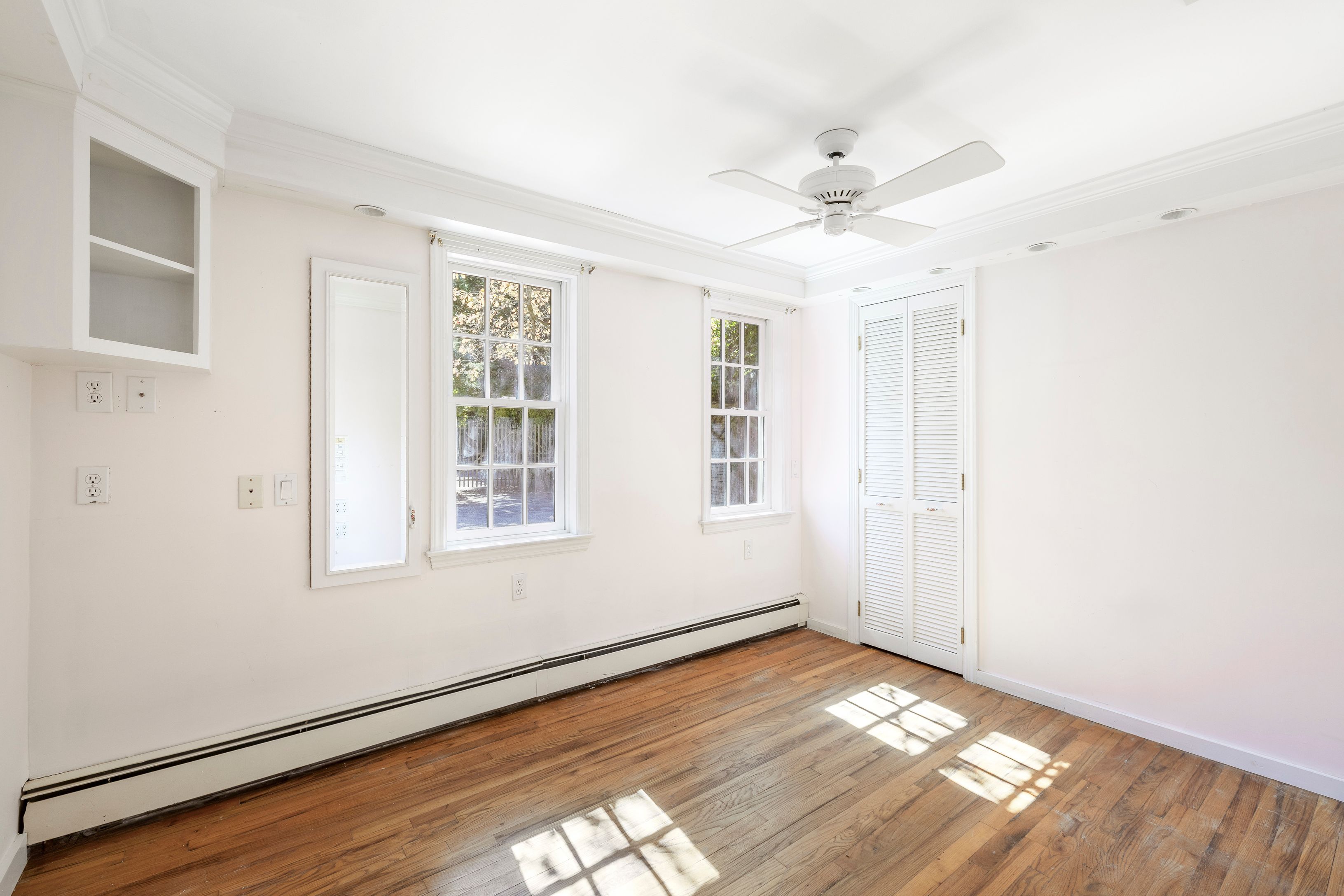 26 Cooper Lane East Hampton, NY 11937 - Photo 10 of 15