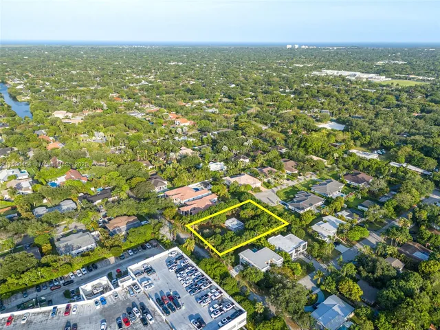 $2,900,000 | 7800 Southwest 110th Street, Pinecrest, FL 33156