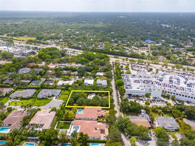 $2,900,000 | 7800 Southwest 110th Street, Pinecrest, FL 33156
