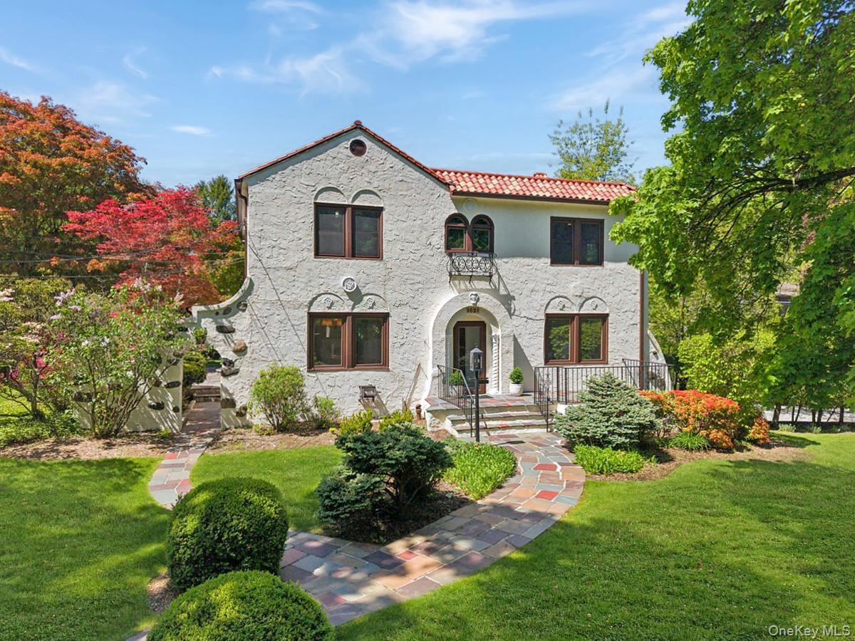 62 Broadfield Road New Rochelle, NY 10804 - Photo 1 of 41 With timeless Mediterranean architecture, beautifully scaled rooms, and seamless indoor-outdoor living, this special Bonnie Crest residence offers a level of warmth and character that truly stands apart.