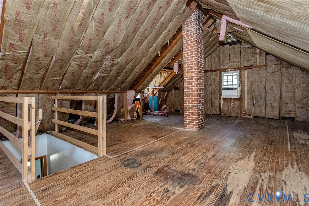 121 Lakeside Drive Colonial Heights, VA 23834 - Photo 19 of 28 a view of an empty room with wooden floor and a window