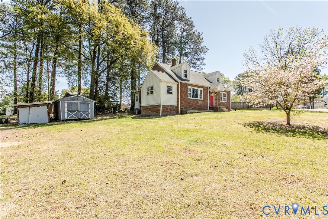 121 Lakeside Drive Colonial Heights, VA 23834 - Photo 3 of 28