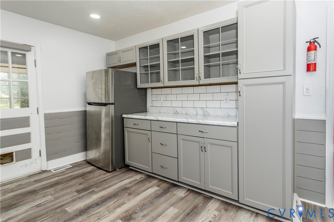 121 Lakeside Drive Colonial Heights, VA 23834 - Photo 5 of 28 a room with closet
