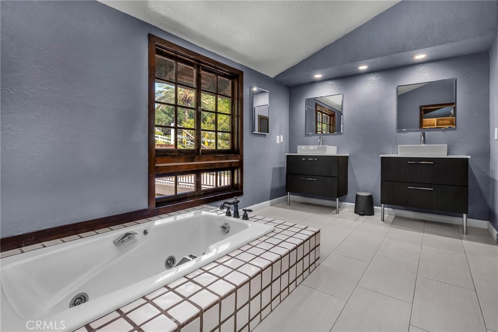 84 Buckskin Road Bell Canyon, CA 91307 - Photo 20 of 46 Gallery Image 20