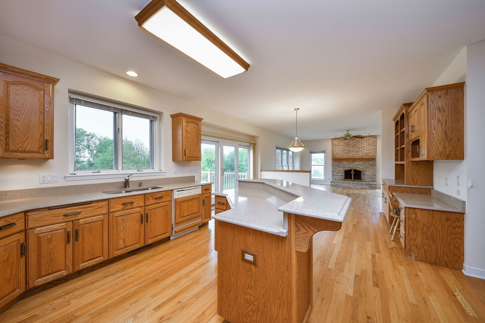 802 Ridgelawn Trail Batavia, IL 60510 - Photo 12 of 34 Gallery Image 12
