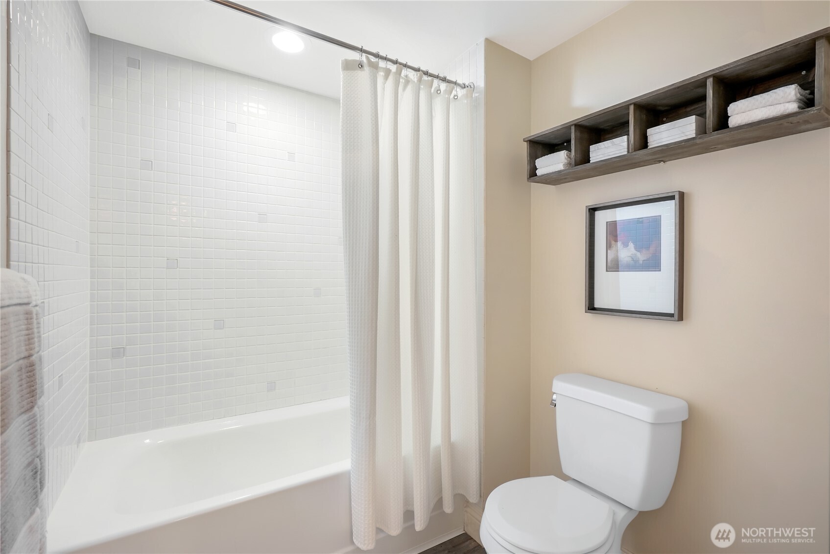 1507 Western Avenue, Unit R102 Seattle, WA 98101 - Photo 11 of 26