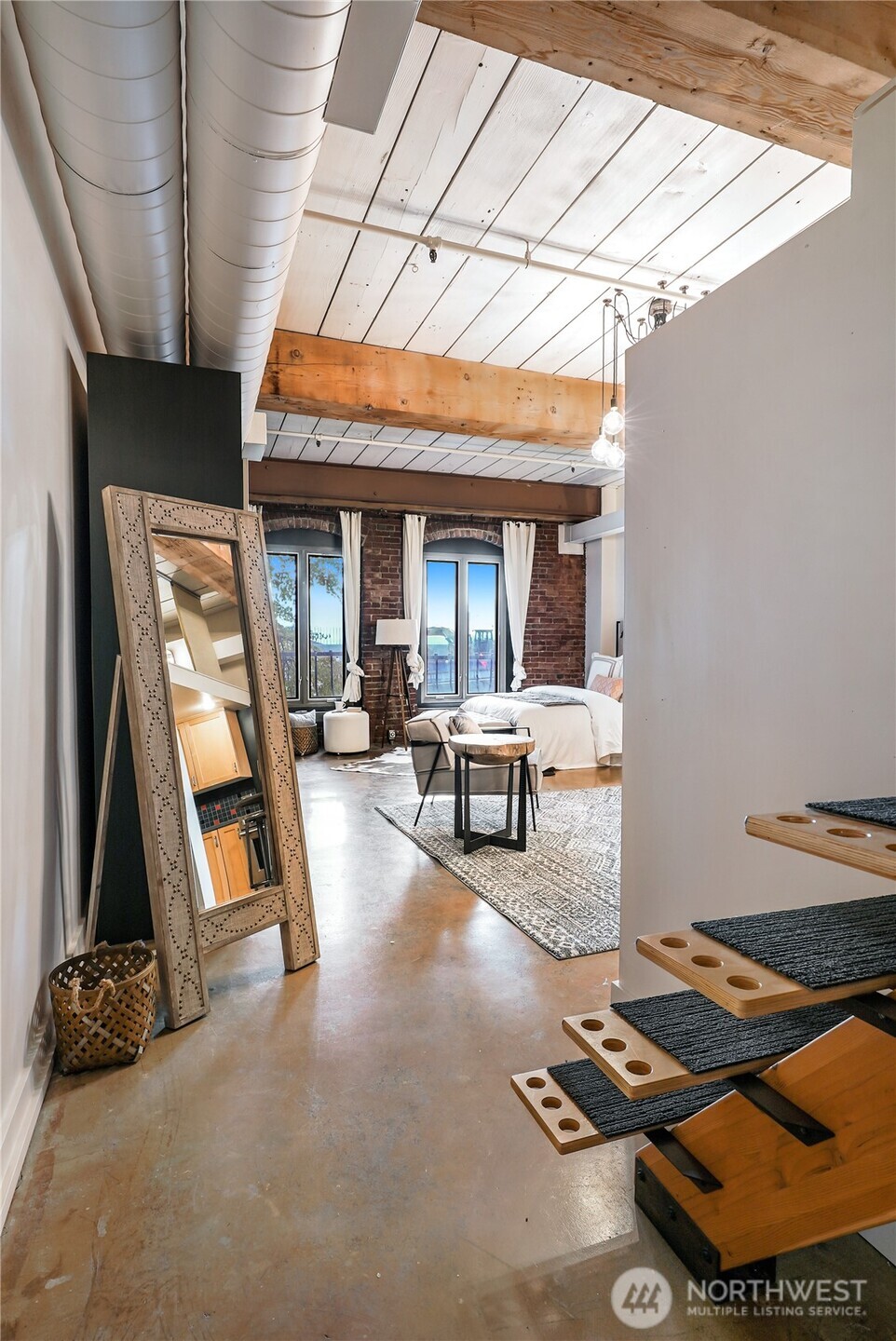 1507 Western Avenue, Unit R102 Seattle, WA 98101 - Photo 13 of 26