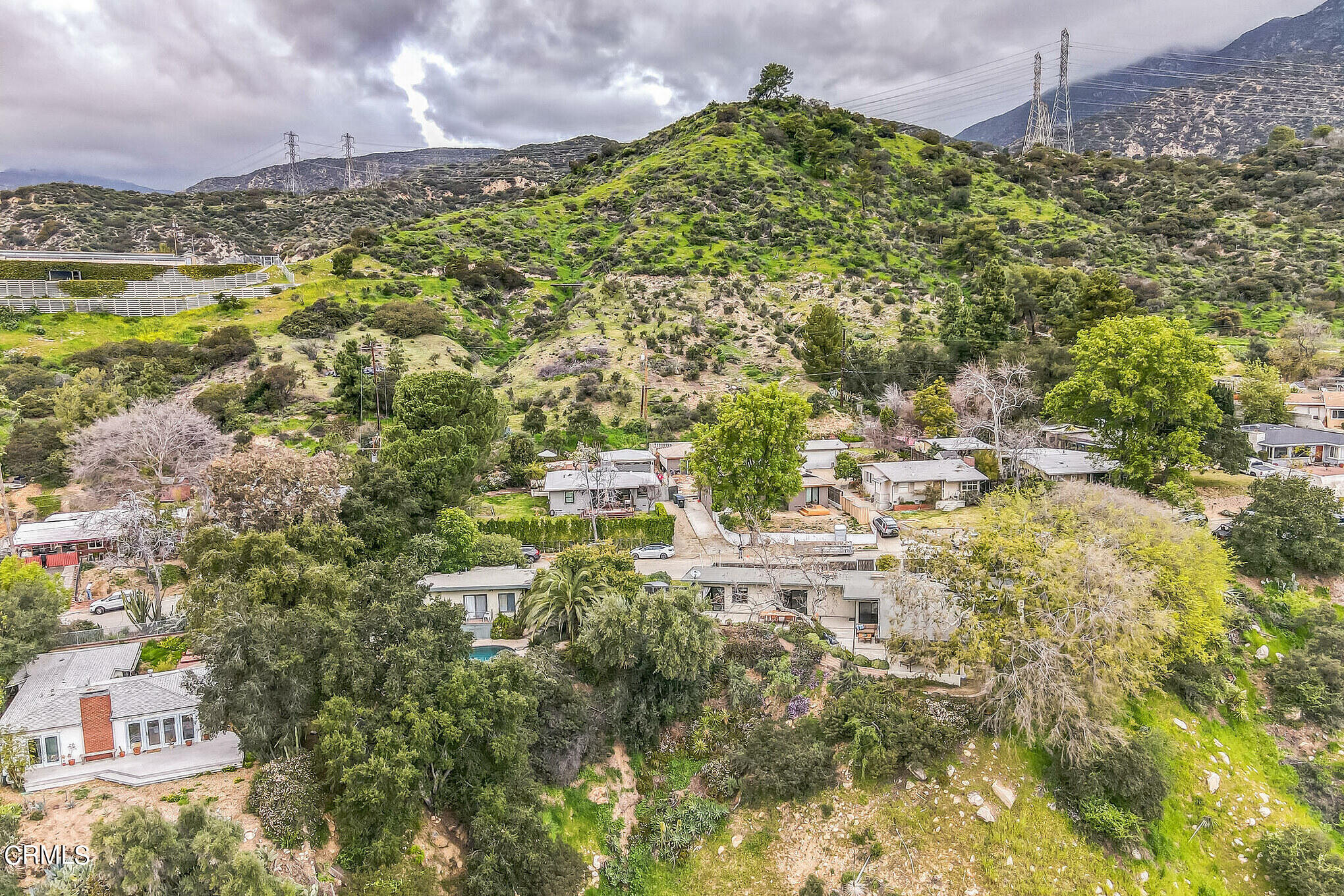 4554 Rising Hill Road Altadena, CA 91001 - Photo 45 of 56 a view of residential houses with yard and mountain view in back