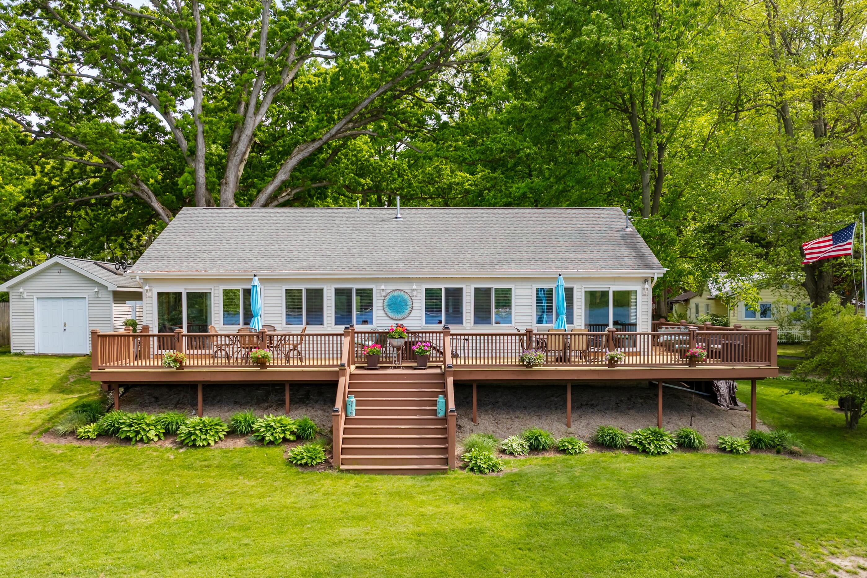 08843 Silver Lake Road Grand Junction, MI 49056 - Photo 1 of 1 Newly Updated Duplex