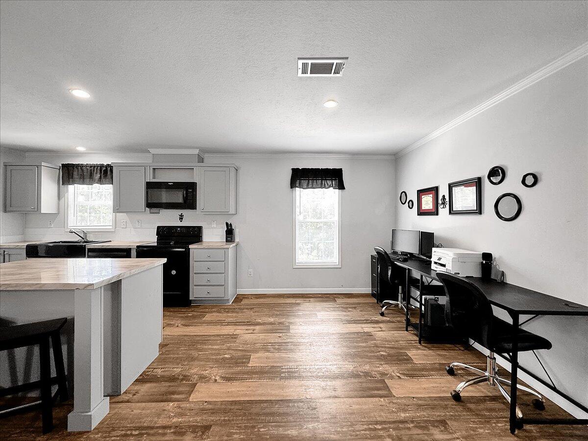 4656 Eagle Way Crestview, FL 32539 - Photo 8 of 20 19-IMG_7009